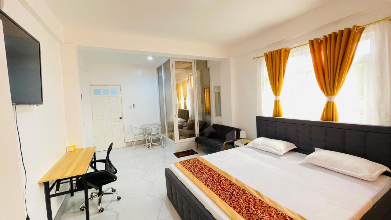 Legends Hotel & Restaurant - Lemery And Taal Εξωτερικό φωτογραφία