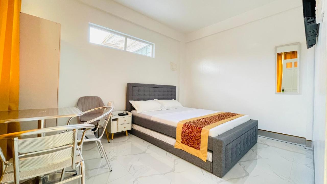 Legends Hotel & Restaurant - Lemery And Taal Εξωτερικό φωτογραφία