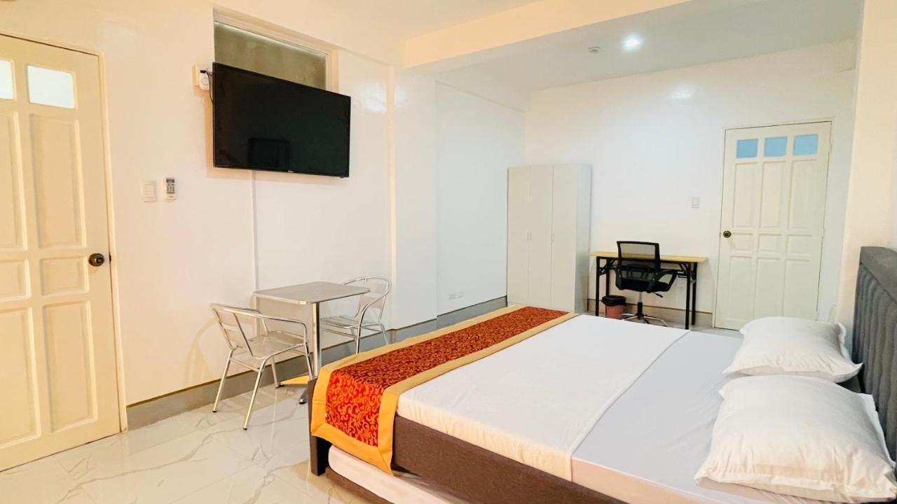 Legends Hotel & Restaurant - Lemery And Taal Εξωτερικό φωτογραφία