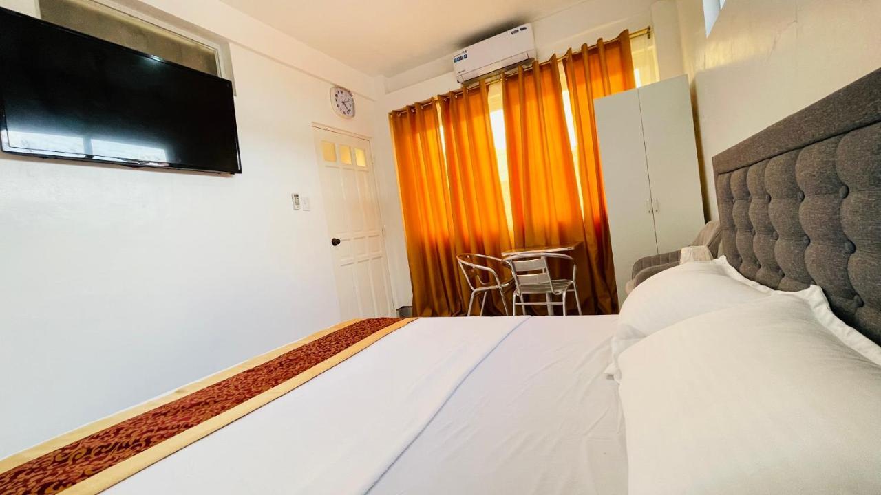 Legends Hotel & Restaurant - Lemery And Taal Εξωτερικό φωτογραφία