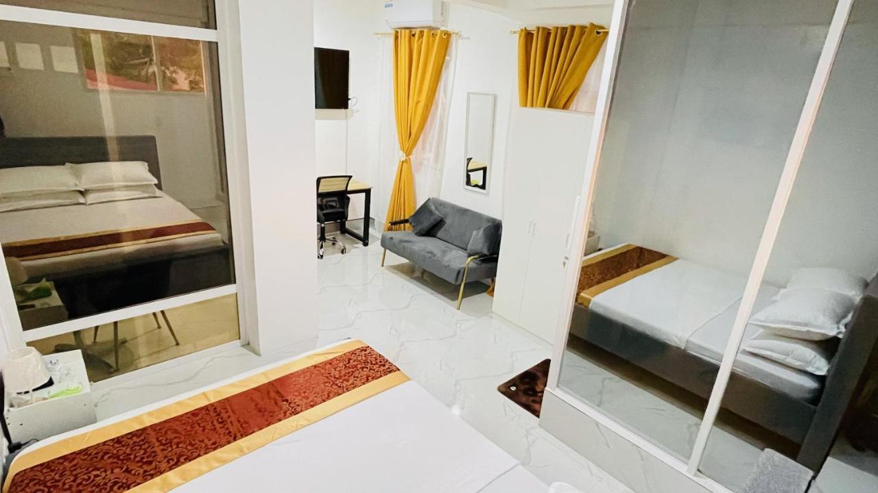 Legends Hotel & Restaurant - Lemery And Taal Εξωτερικό φωτογραφία