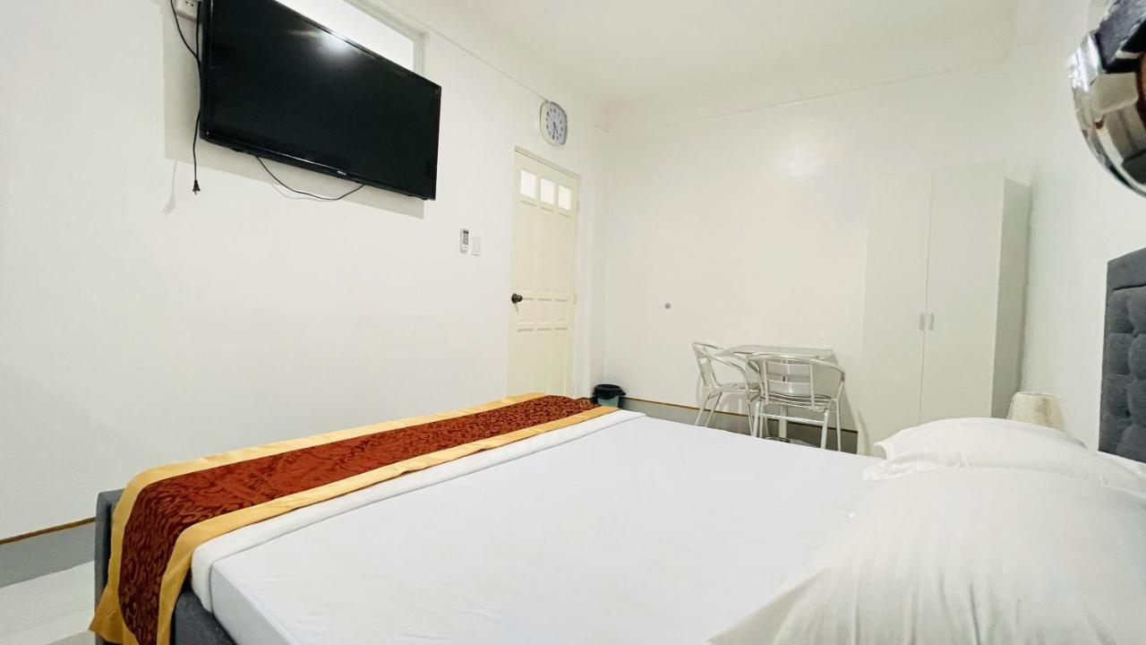 Legends Hotel & Restaurant - Lemery And Taal Εξωτερικό φωτογραφία