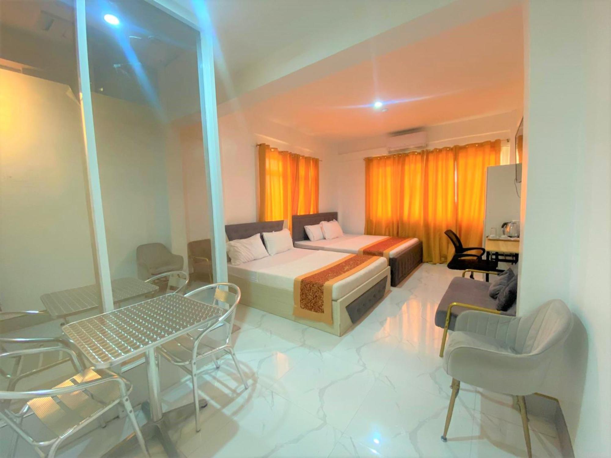 Legends Hotel & Restaurant - Lemery And Taal Εξωτερικό φωτογραφία